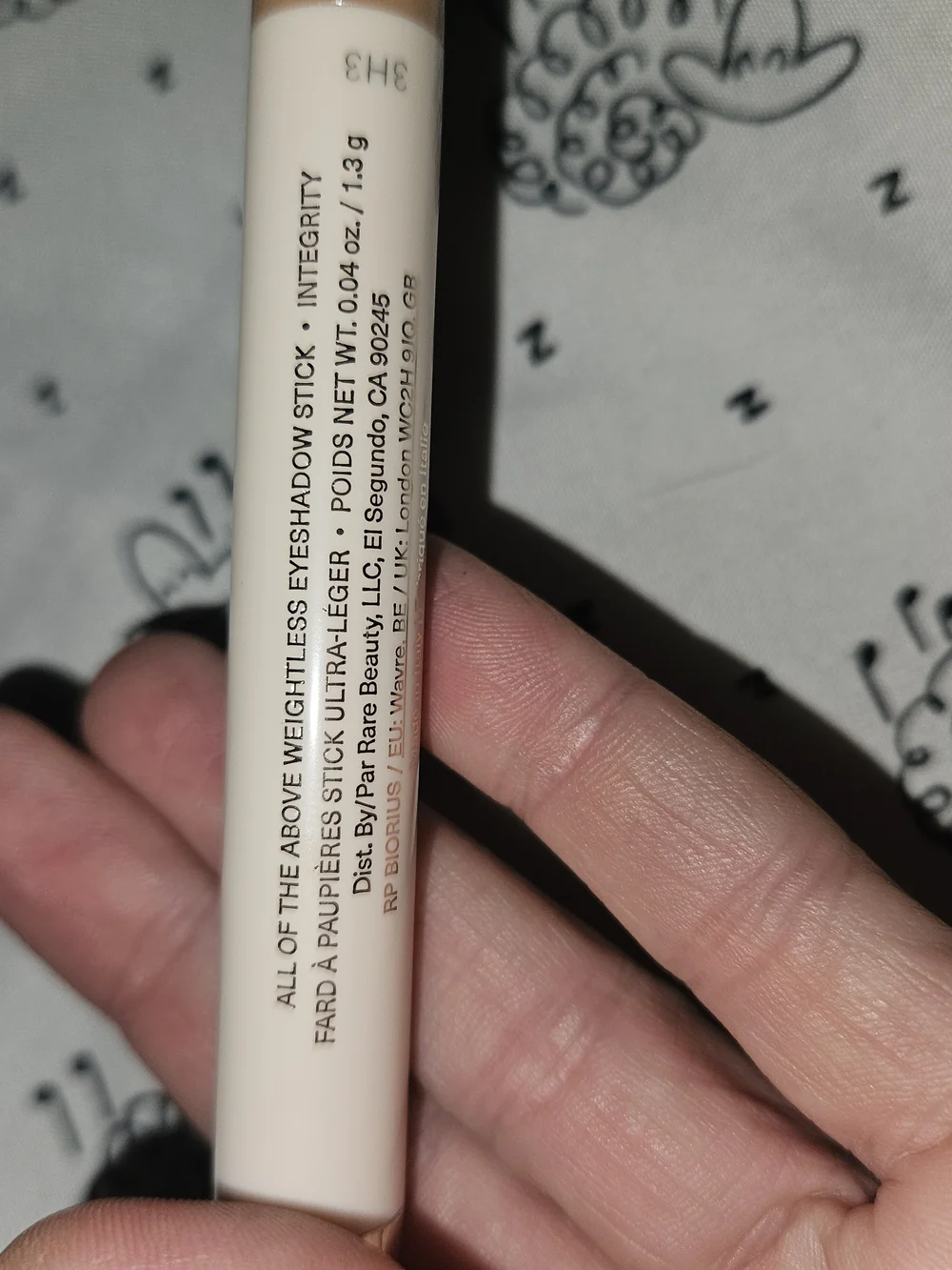 Rare Beauty Weightless Eyeshadow Stick - Warm Brown Integrity